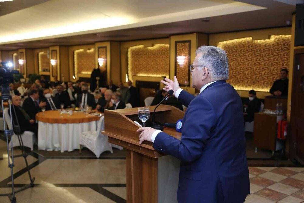 Büyükkılıç esnafla buluştu, çözüm sundu