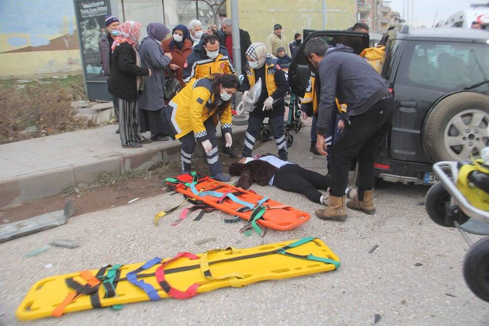 Cenazeden dönen araç kaza yaptı: 4 ağır yaralı