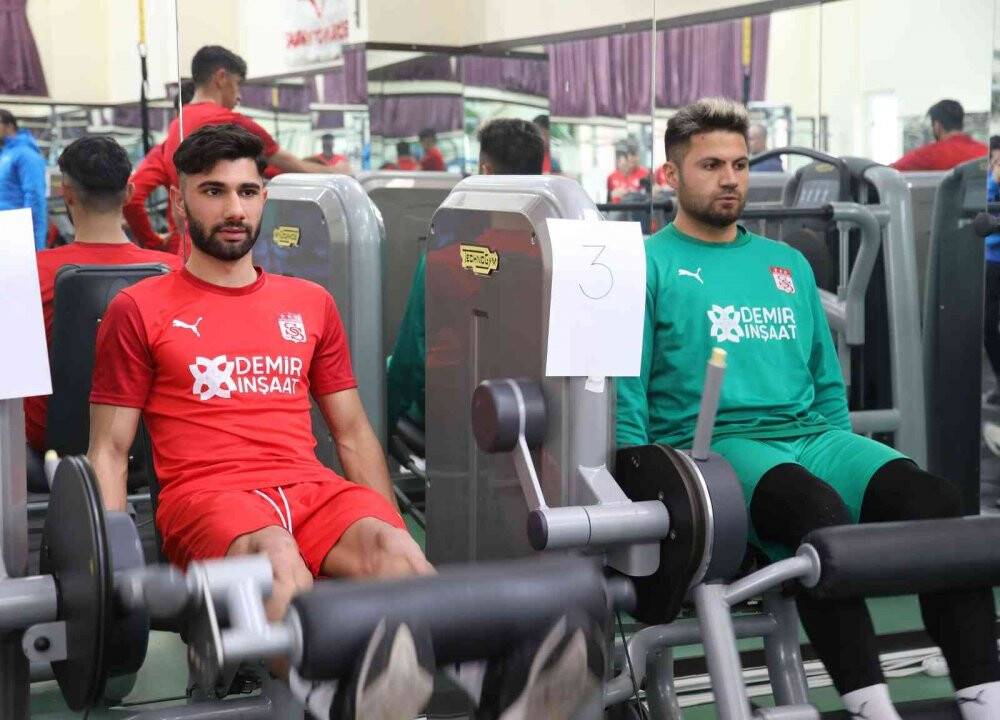 Sivasspor salonda çalıştı