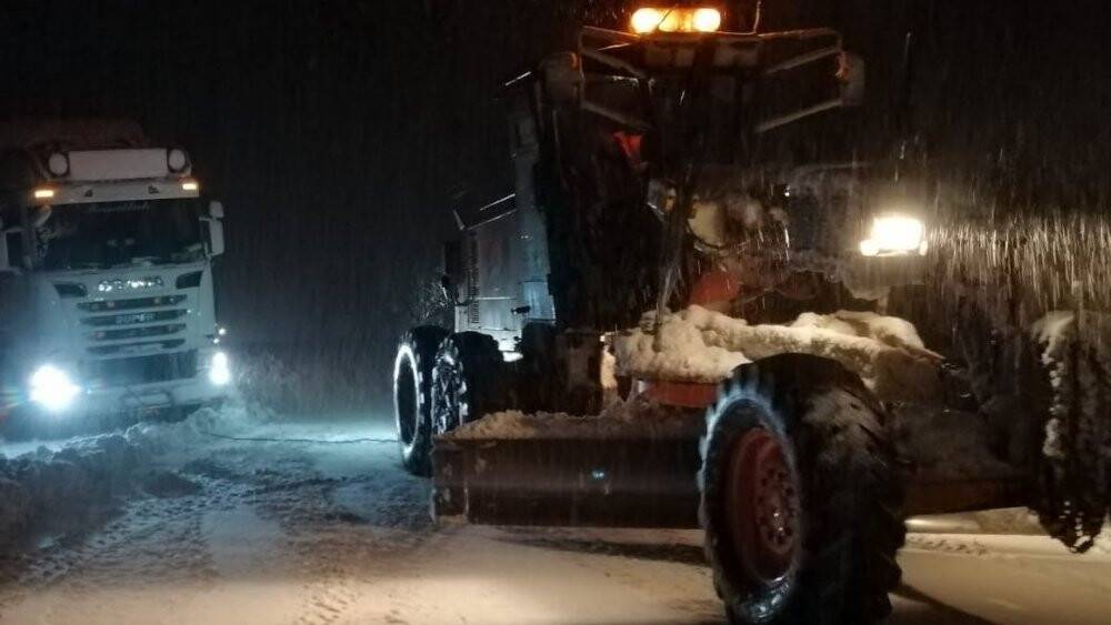 Antalya-Konya karayolu tırların geçişine kapatıldı