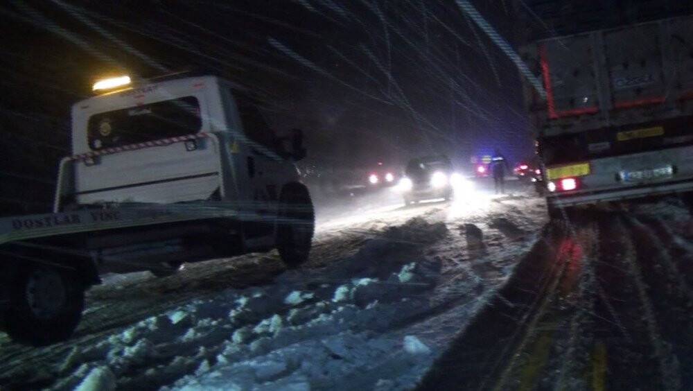 Antalya-Konya karayolu tırların geçişine kapatıldı