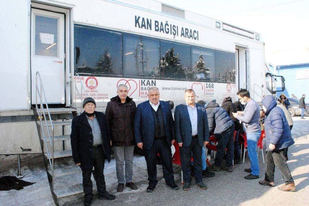 Çorumlu esnaf kan bağışında bulundu