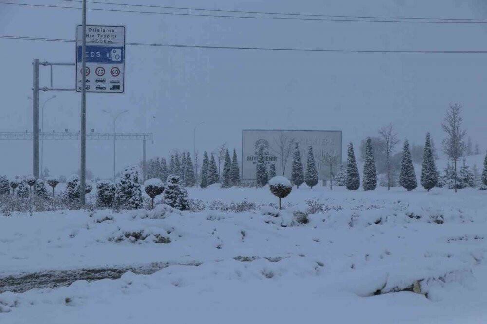 Konya’da kar yağışı yeniden başladı