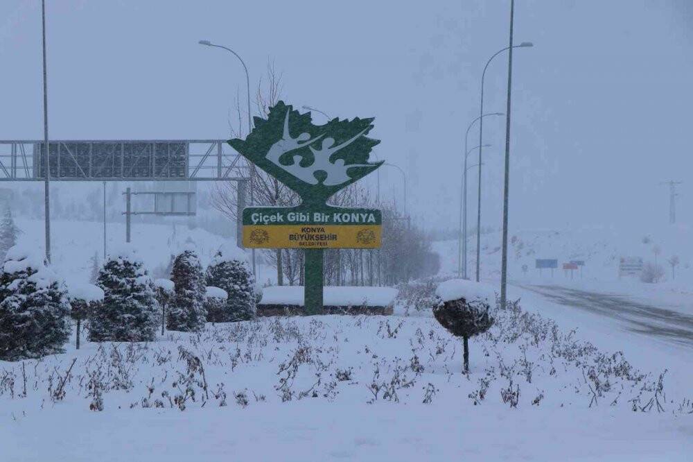 Konya’da kar yağışı yeniden başladı