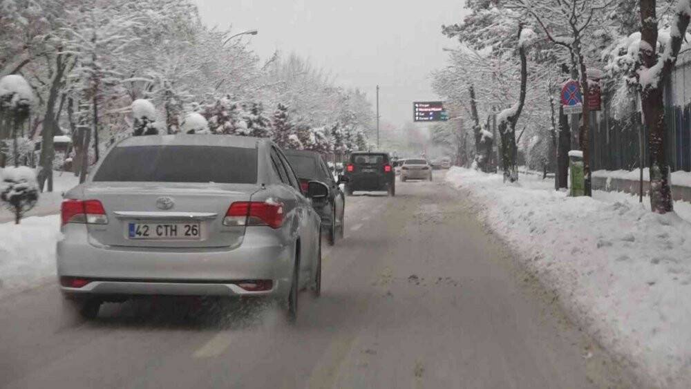 Konya’da kar yağışı yeniden başladı