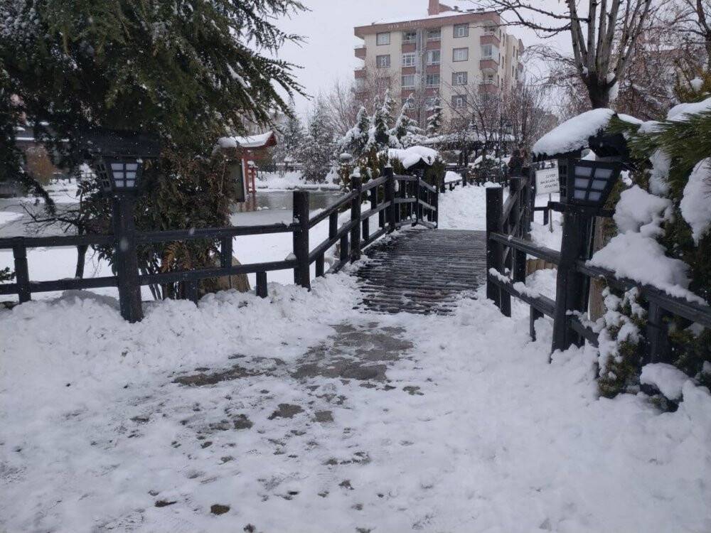 Konya’da karın keyfini çocuklar çıkardı