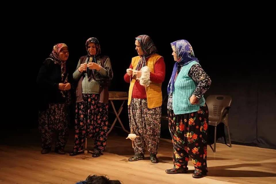 Ayvalık’ta "Ana, Gökyüzü Delinmiş"