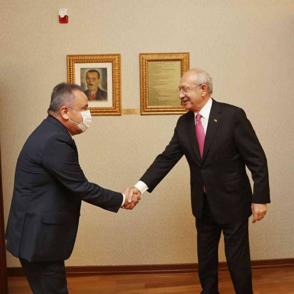 Başkan Böcek CHP Genel Başkanı Kılıçdaroğlu ve Sağlık Bakanı Koca’yı ziyaret etti