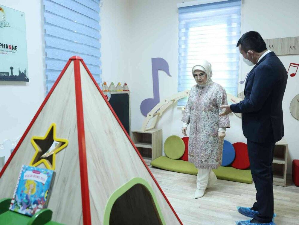 Emine Erdoğan, Bebek Kütüphanesi’nin açılışını yaptı