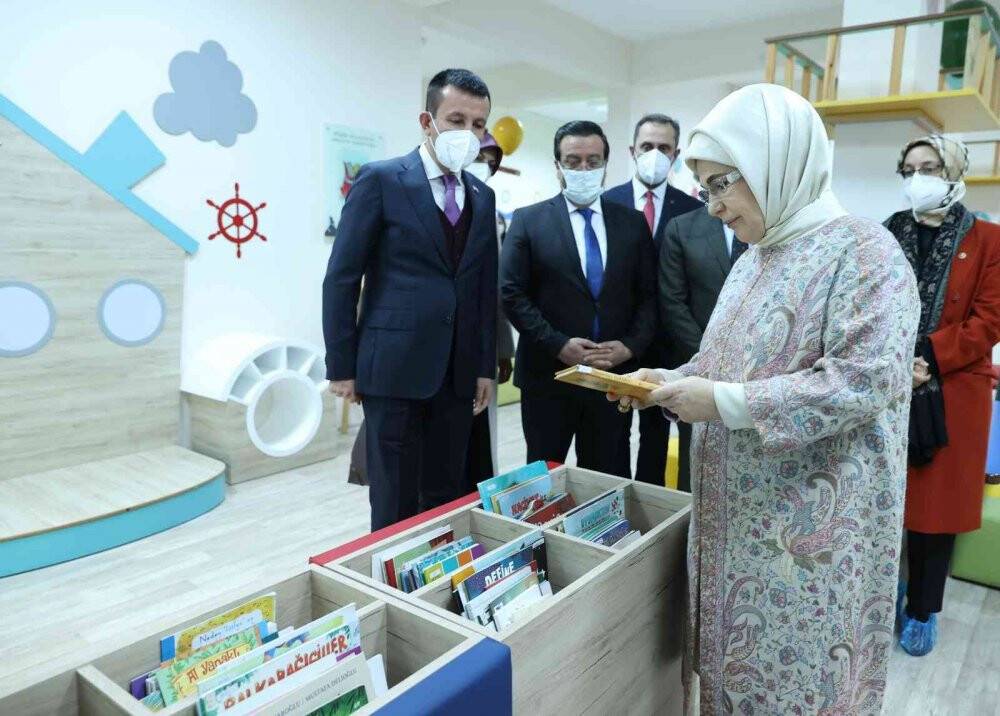 Emine Erdoğan, Bebek Kütüphanesi’nin açılışını yaptı