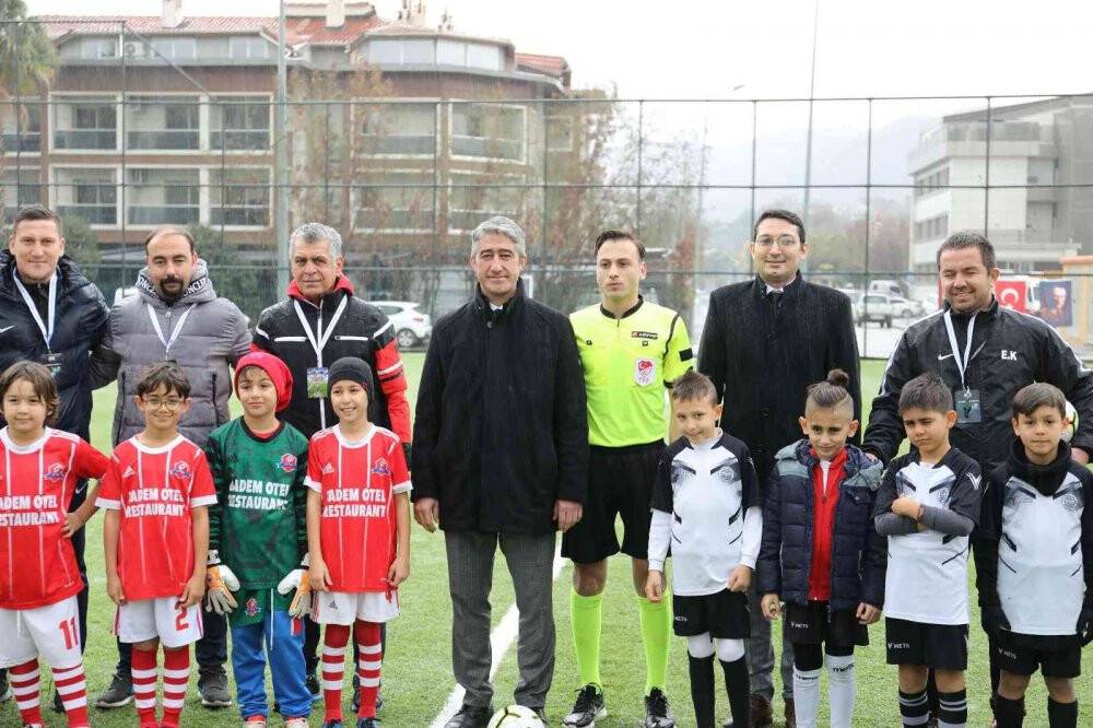 Minik futbolcular Marmaris’te