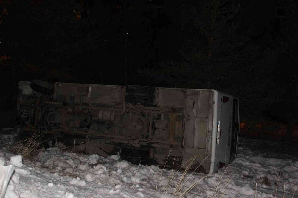 Palandöken’de otobüs şarampole uçtu: 25 yaralı
