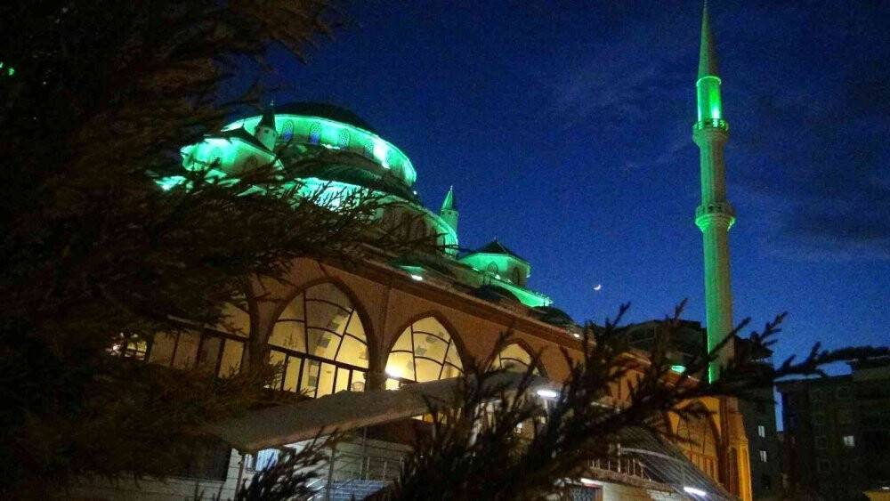 Van’da Regaip Kandili idrak edildi