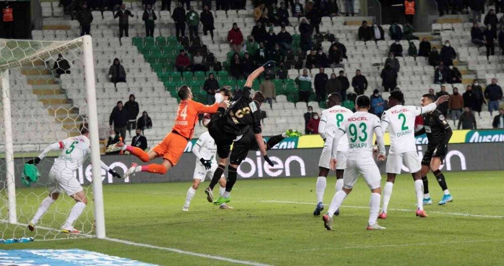 Konyaspor, resmen ilan etti: Şampiyonluk yarışında ben de varım