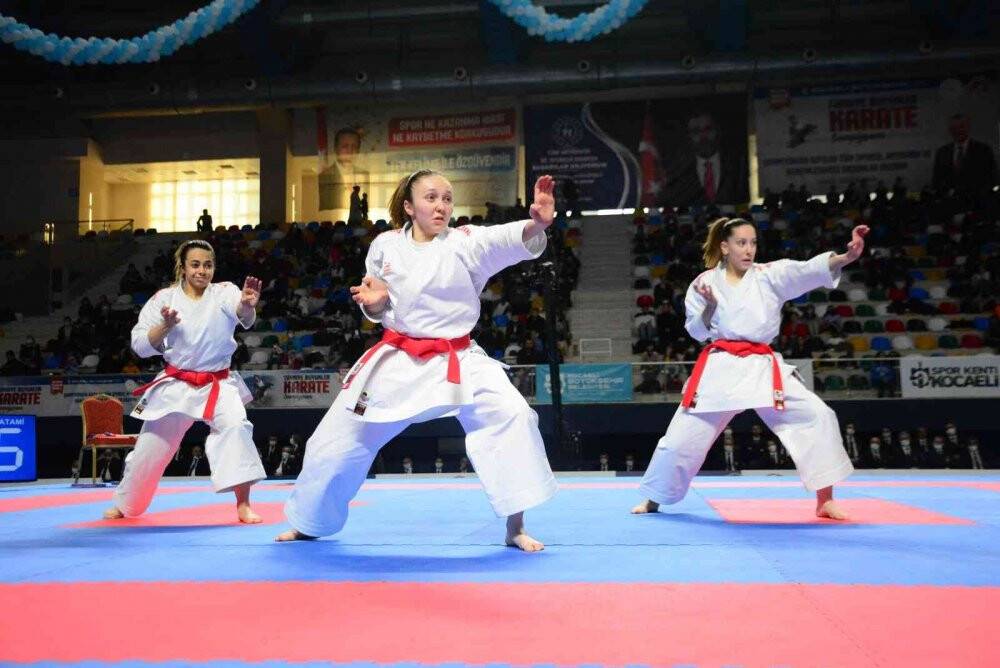 Türkiye Büyükler Karate Şampiyonası’nın açılış seremonisi yapıldı
