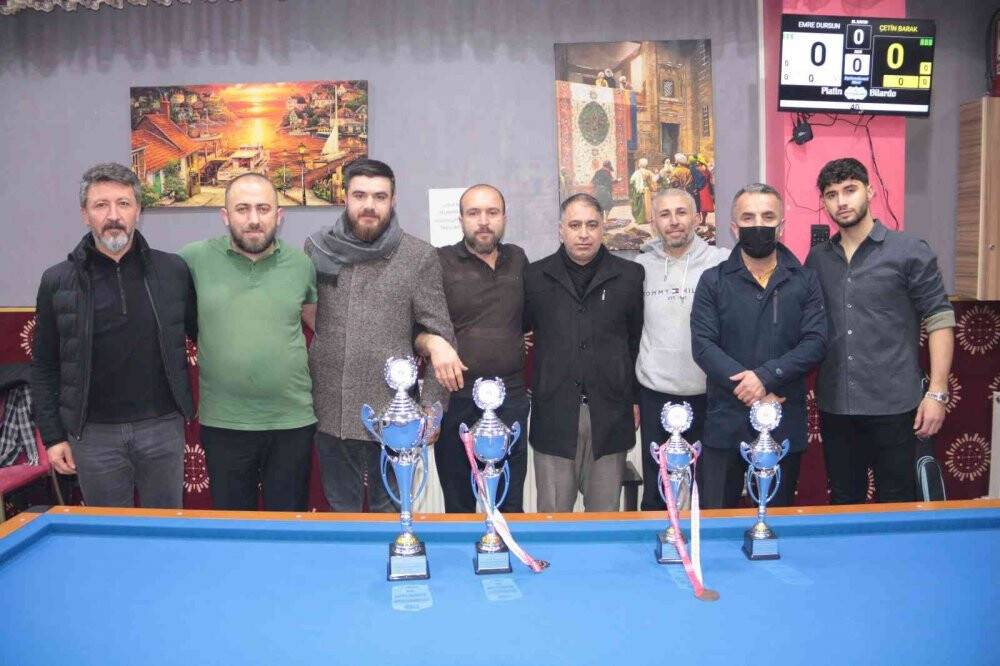 Bitlis’te bilardo turnuvası sona erdi