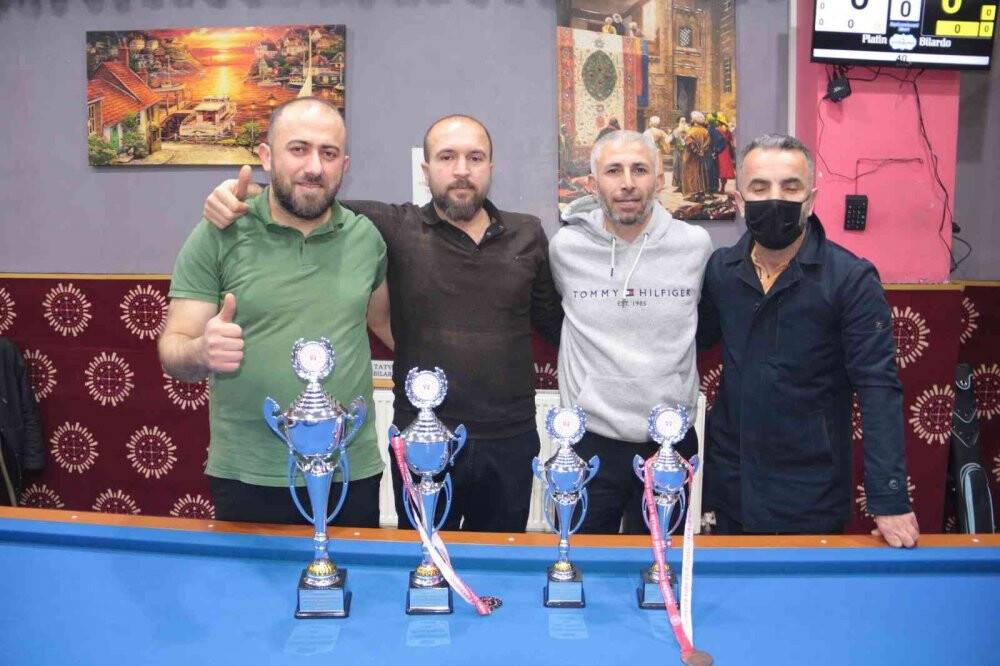 Bitlis’te bilardo turnuvası sona erdi