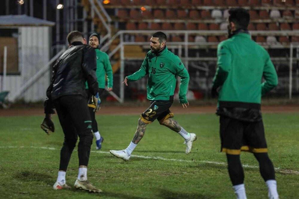 Mehmet Altıparmak: “Daha çok gol atmak için oynayacağız”