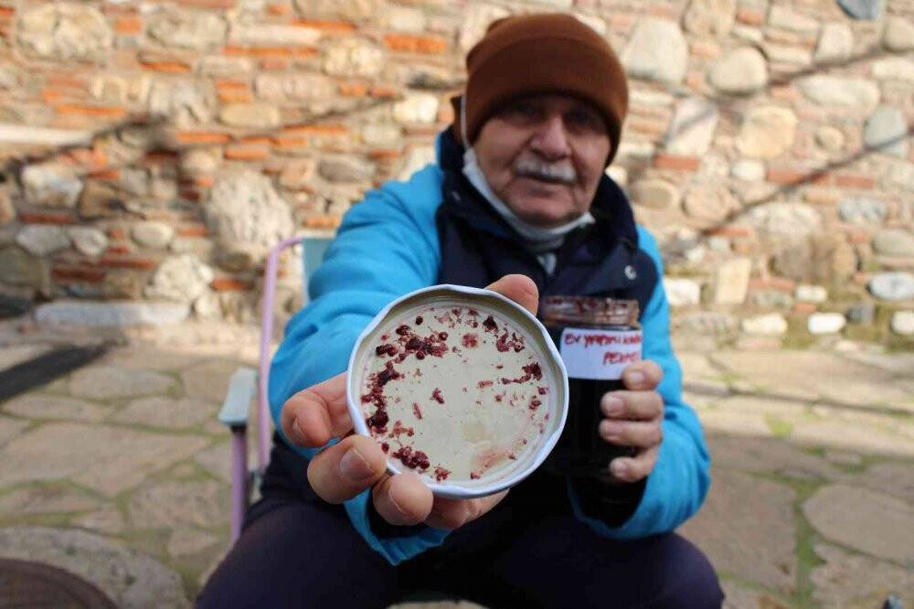 Şeker hastalarının tercihi karadut pekmezi