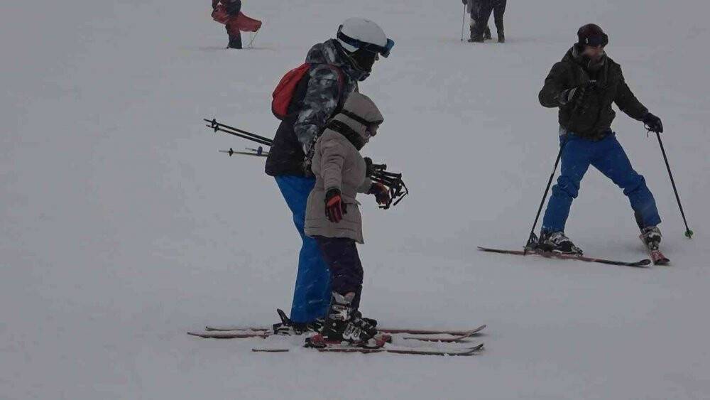 Uludağ turizmcilerinde tatilcilerinde yüzünü güldürdü