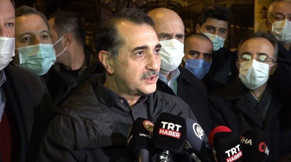 Bakan Dönmez Isparta’da sayaçların okunup elektrik faturası kesildiği iddialarını yalanladı