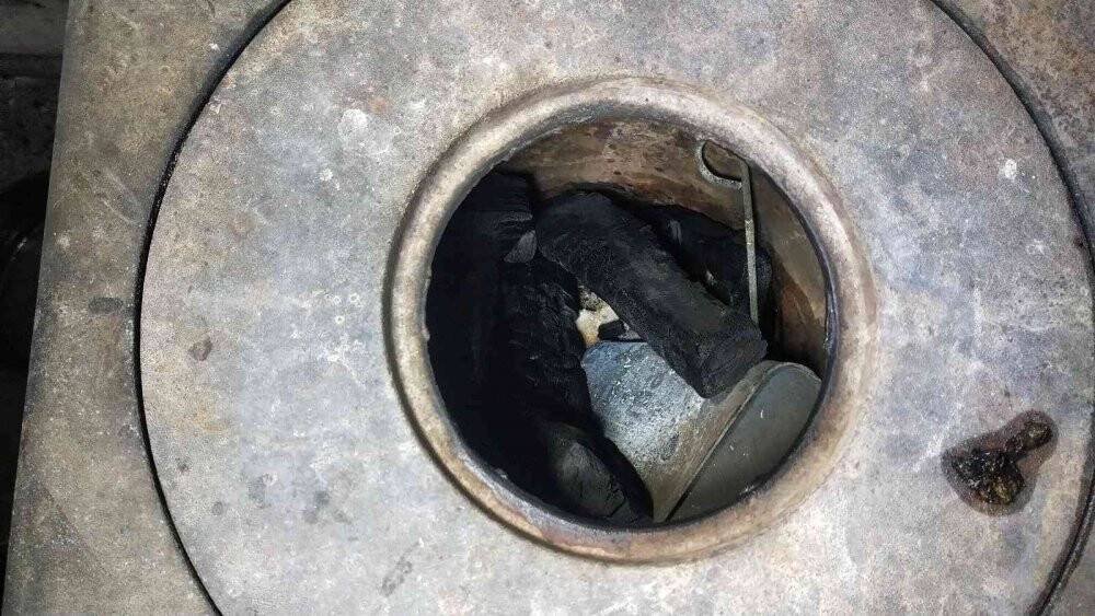 Tinerle soba yakmak isterken hem kendisini hem de arabayı yaktı