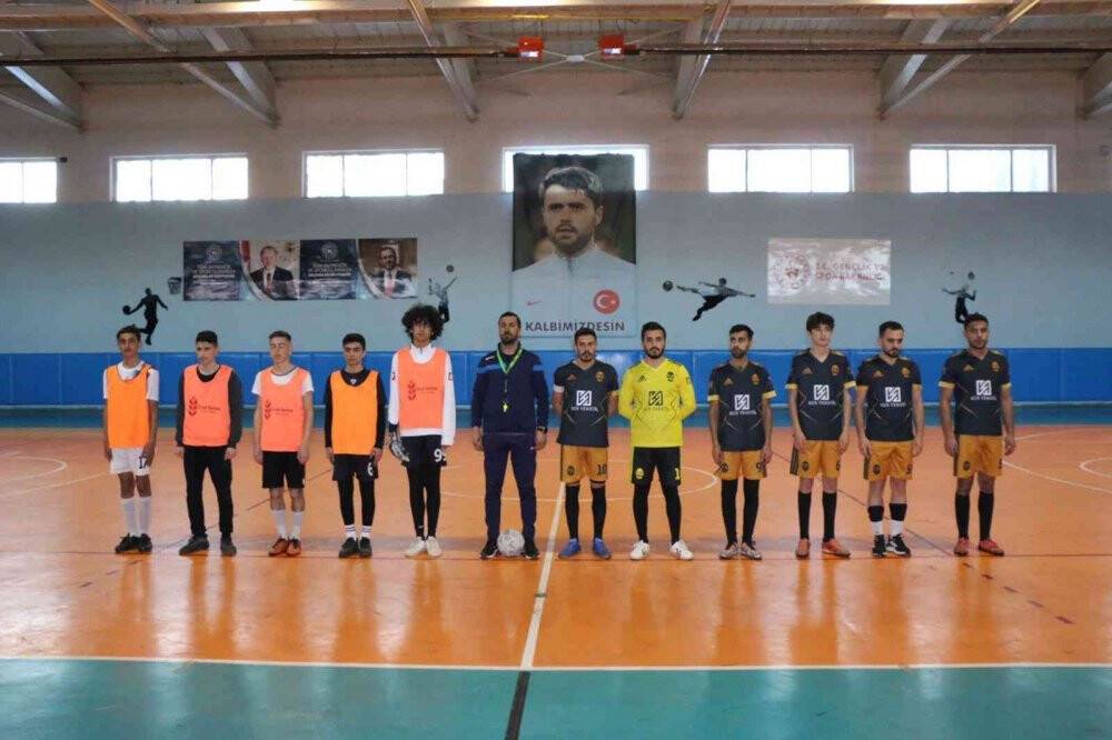 Hizan’da Ahmet Çalık anısına futsal turnuvası