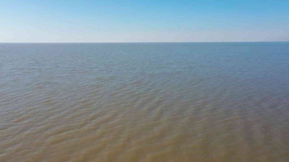 Kuraklıktan küçülen Tuz Gölü’ne kar umut oldu