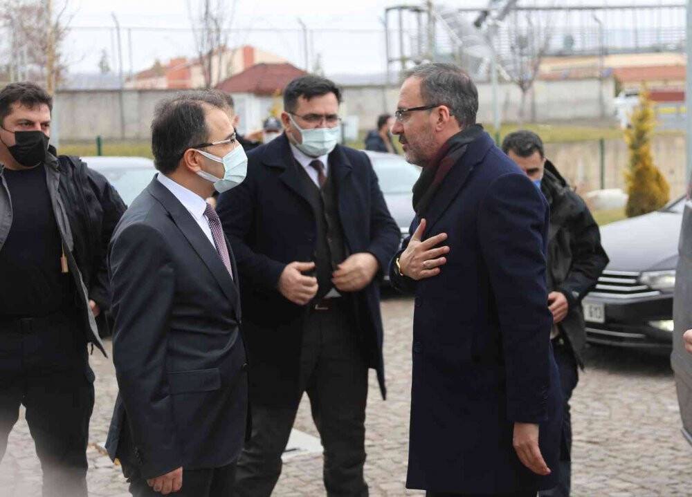 Bakan Kasapoğlu’ndan Çankırı Valiliği’ne ziyaret