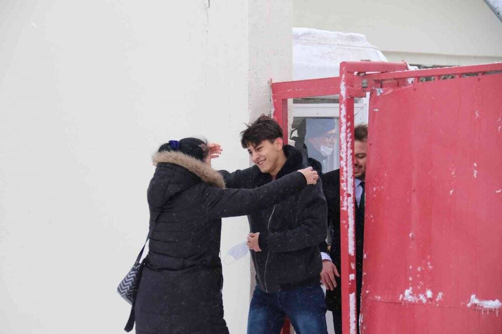 İkinci Kadir Şeker olayında duygusal buluşma