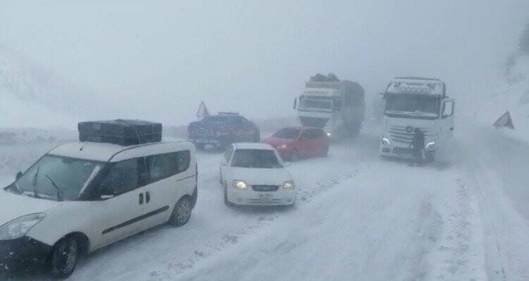 Antalya-Konya karayolu sadece otobüslere kontrollü şekilde açıldı