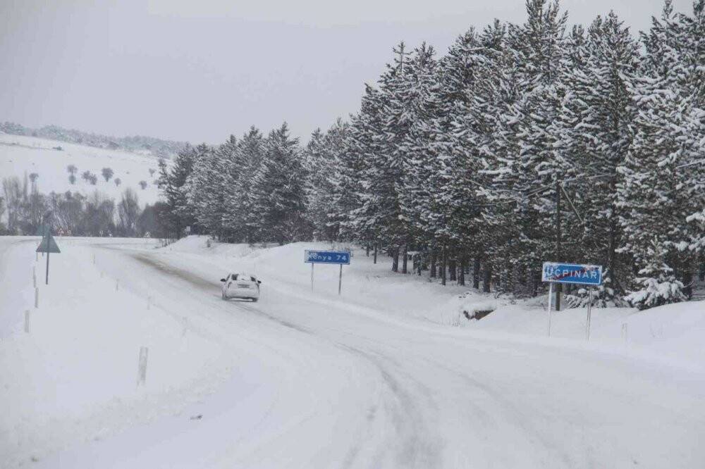 Beyşehir-Konya Karayolu ulaşıma yeniden açıldı