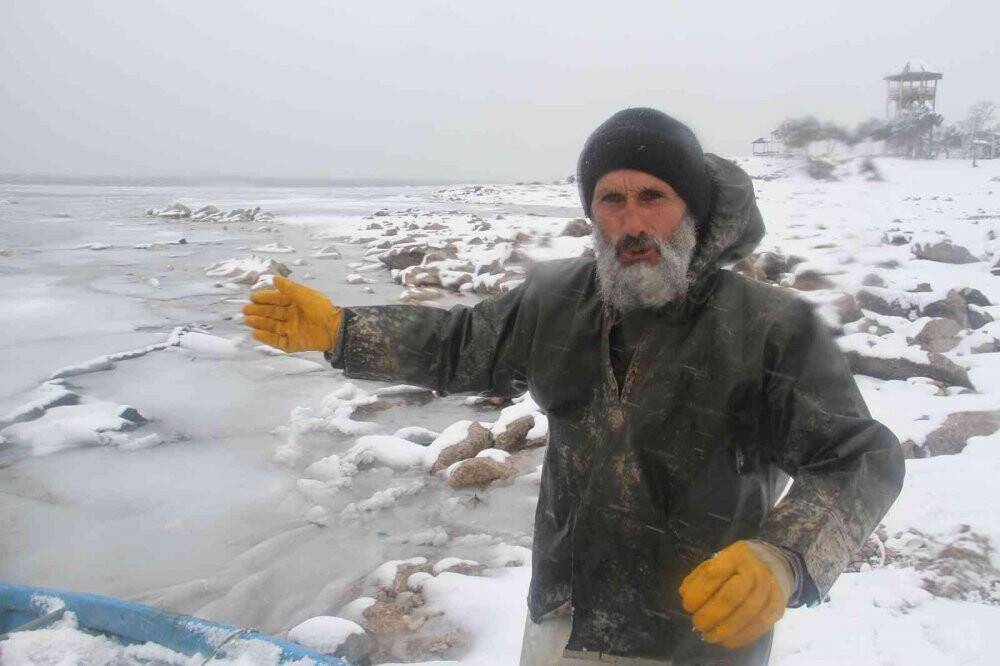 Mahsur kalan küçükbaş hayvanlar taşındı