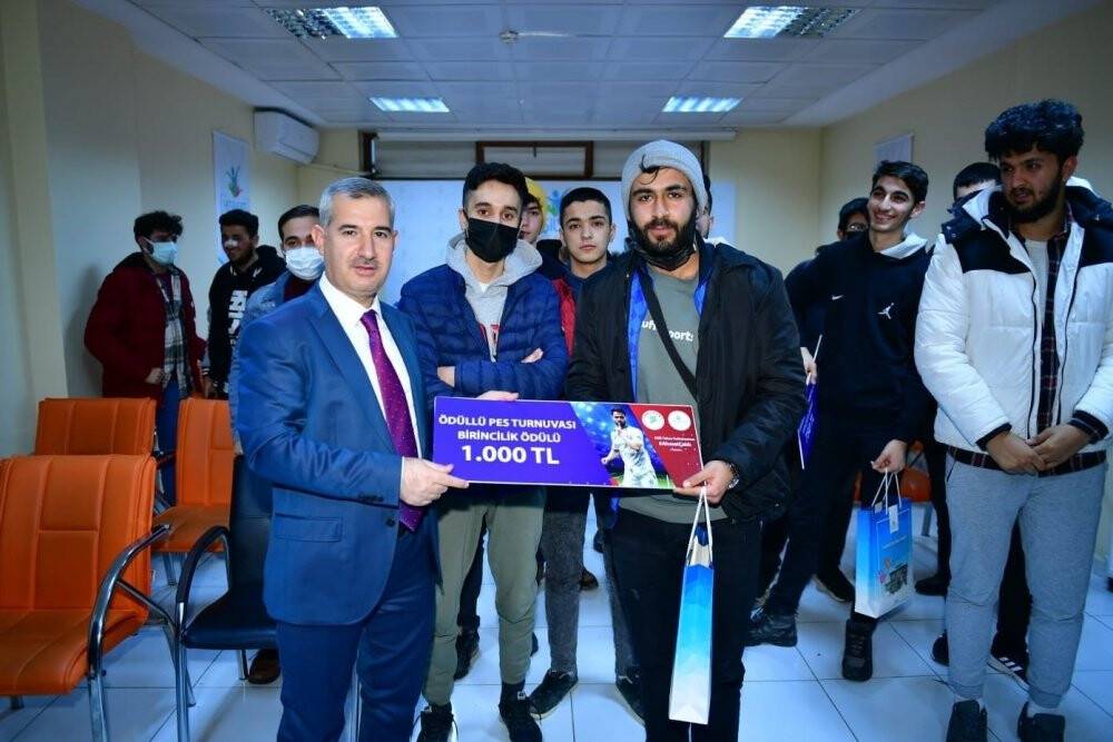 Ahmet Çalık anısına düzenlenen pes turnuvasında ödüller sahiplerini buldu