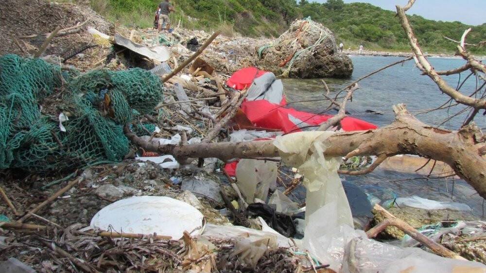 Deniz çöpleri sorunu masaya yatırıldı