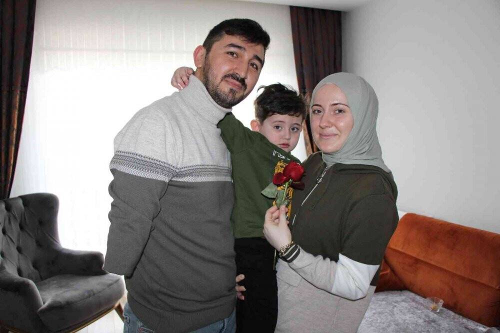 Henüz bir aylık evliydiler, aşkı Gazi Serkan’ın eli, ayağı oldu