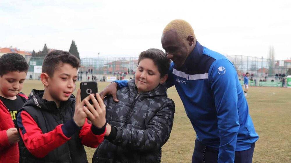 İbrahima Yattara 41 yaşında yeşil sahalara döndü