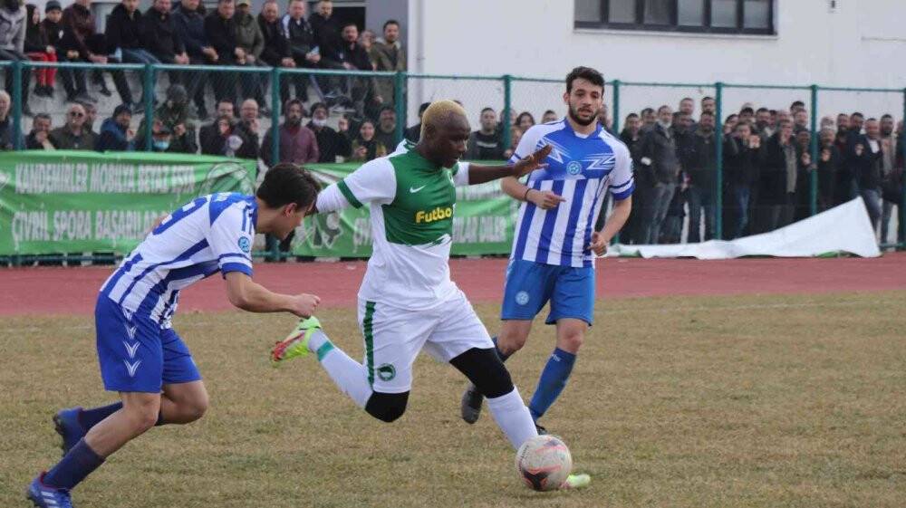 İbrahima Yattara 41 yaşında yeşil sahalara döndü