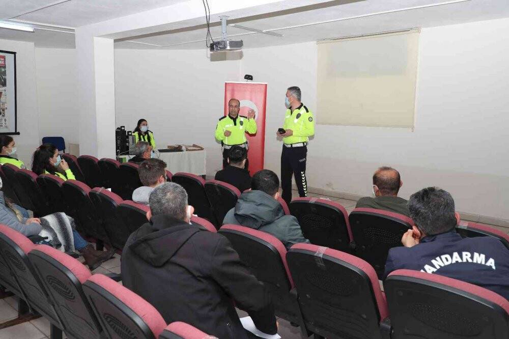 Jandarma ve emniyet personeline trafik eğitimi
