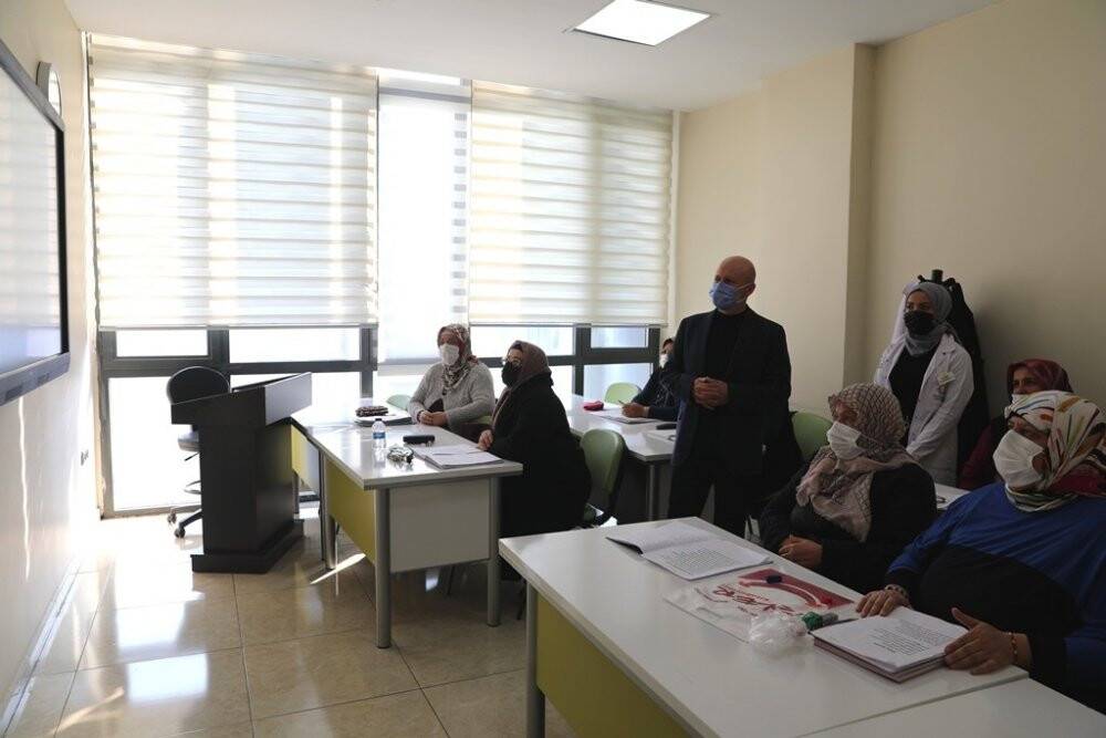 Kocasinan’da kadınların okuma yazma azmi