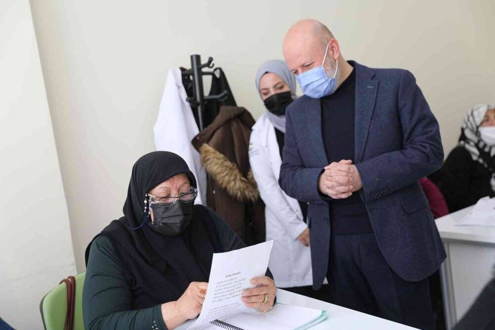 Kocasinan’da kadınların okuma yazma azmi