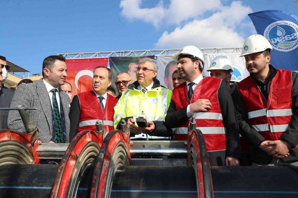 Başkan Yüce: “Sakarya’yı geleceğin güçlü Türkiye’sine hazırlıyoruz”