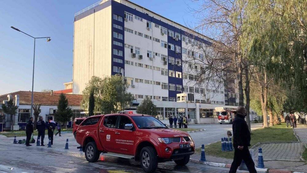 Hastanede korkutan yangın