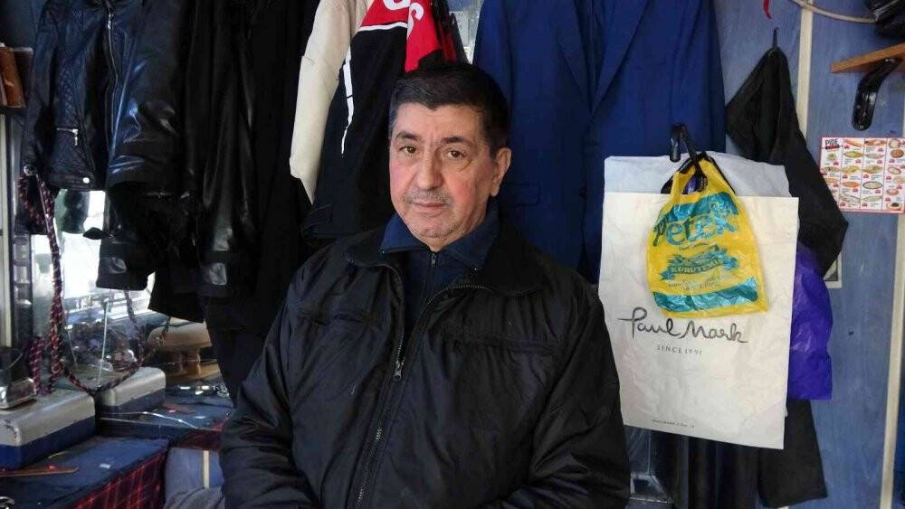 53 yıldır mesleğini aynı aşkla yapıyor