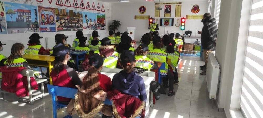 Geleceğin sürücülerine küçük yaşta eğitim