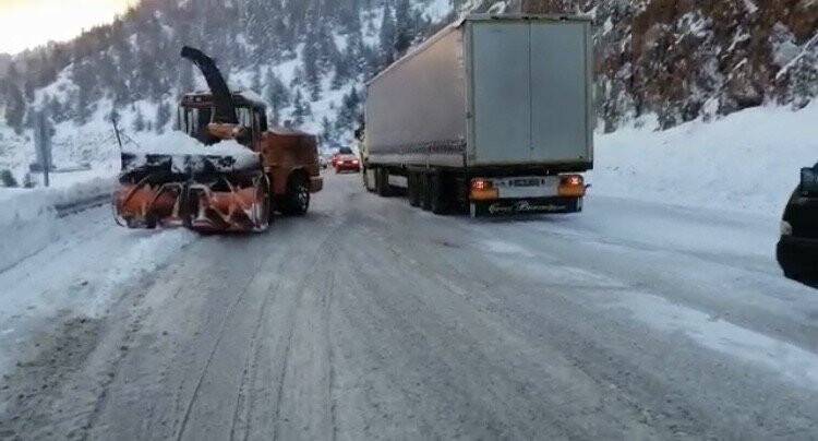 Antalya-Konya karayolu tüm araç trafiğine açıldı