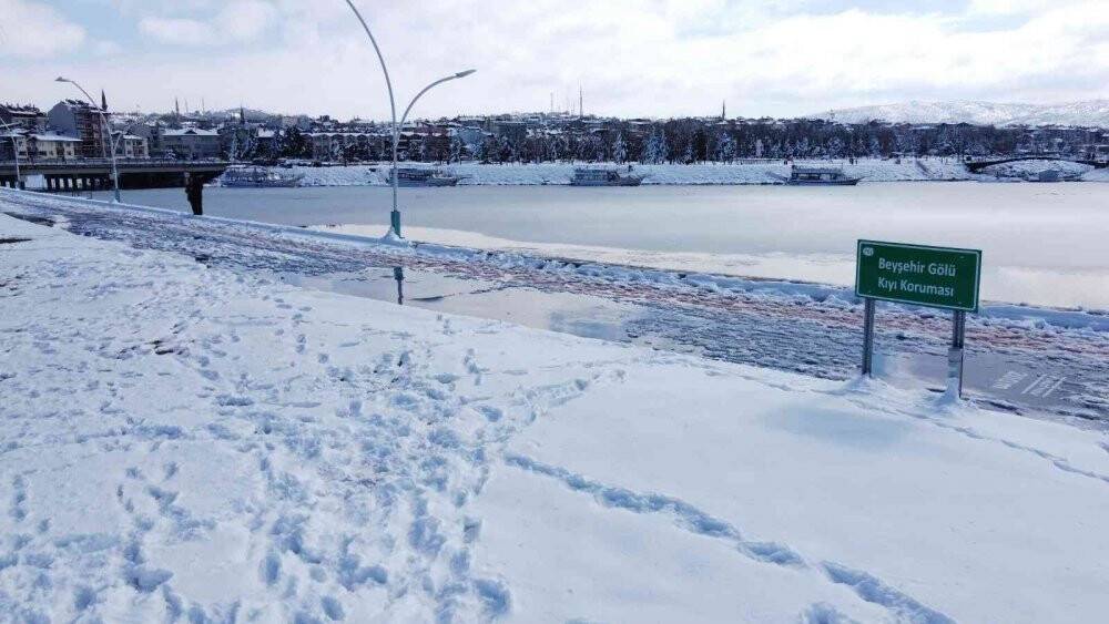 Beyaz gelinliğini giyen Beyşehir Gölü havadan görüntülendi