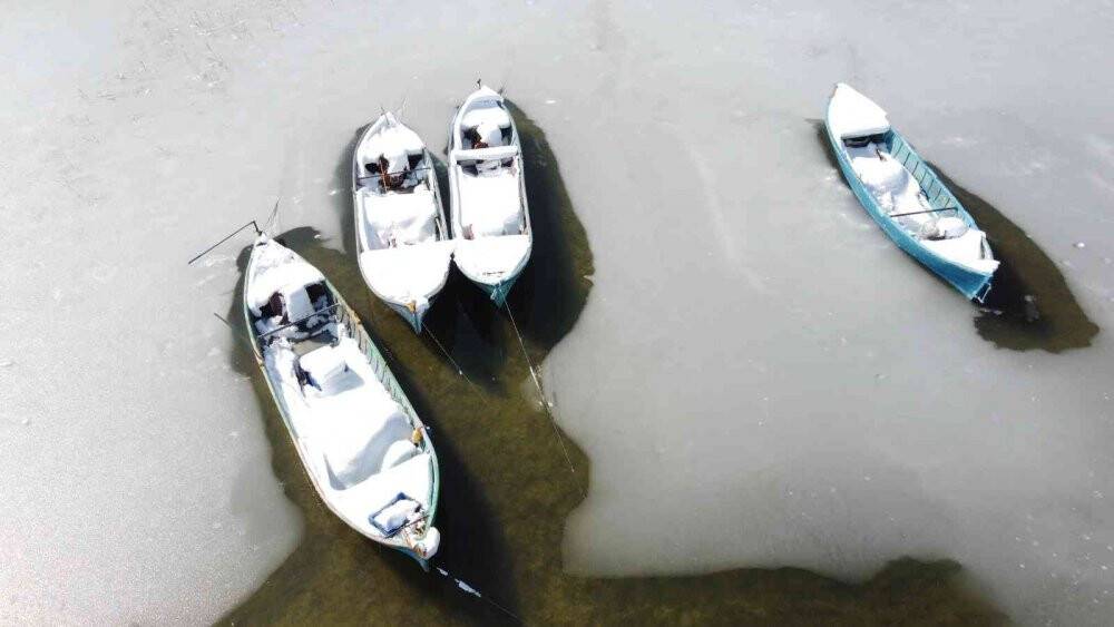 Beyaz gelinliğini giyen Beyşehir Gölü havadan görüntülendi