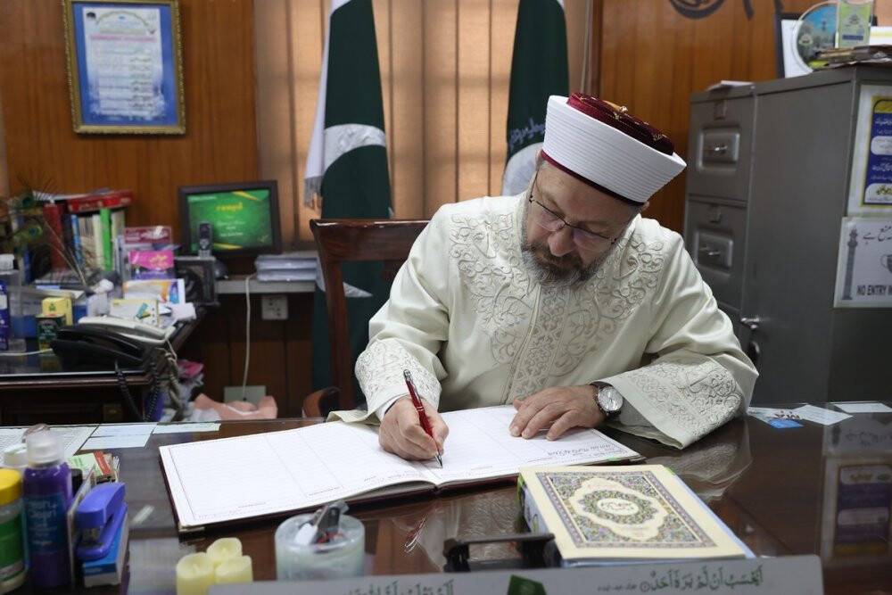 Diyanet İşleri Başkanı Erbaş: 'Bütün insanlığa İslam’ın adaletini, iyilik ve barış anlayışını götürmeliyiz'