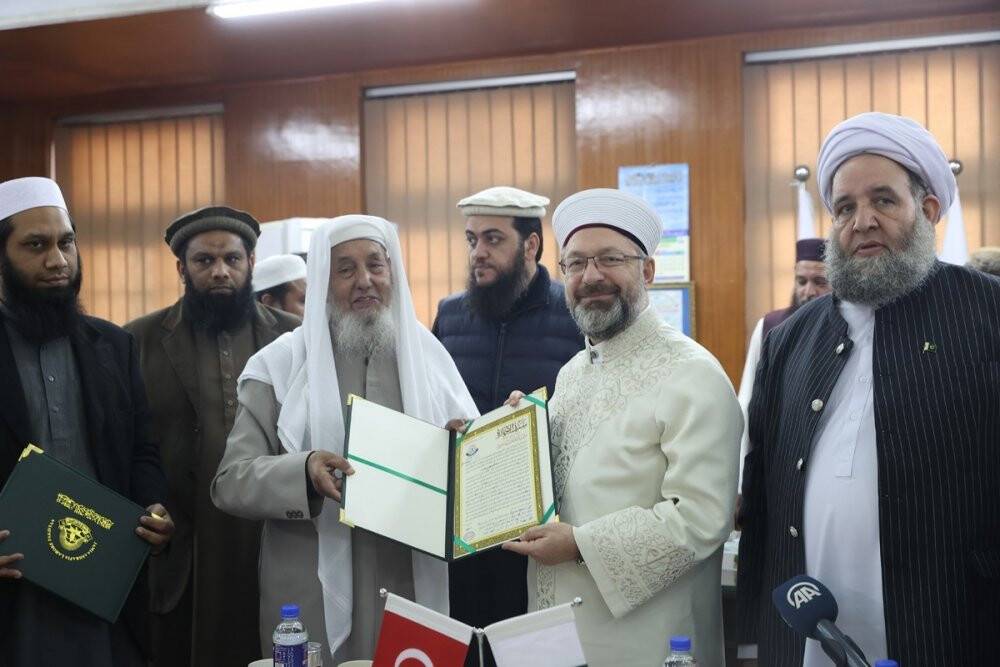 Diyanet İşleri Başkanı Erbaş: 'Bütün insanlığa İslam’ın adaletini, iyilik ve barış anlayışını götürmeliyiz'